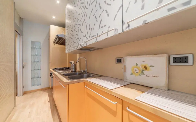 San Giovanni & Colosseo Roomy Flat