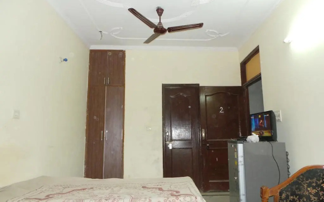 Indu PG House
