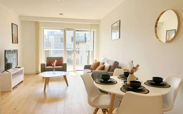 Newham - Apartment - Sleeps 2 - Great Location