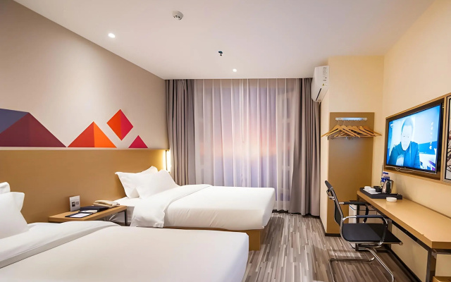 Borrman Hotel Guilin North Railway Station Hengda Square