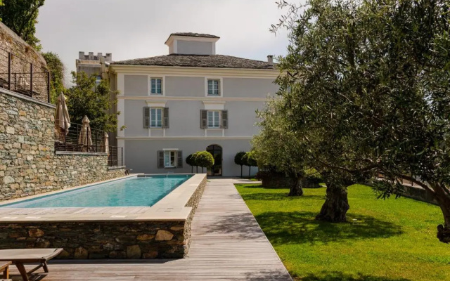 Boutique Hotel NOAE by Emerald Stay