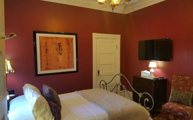 Abbey House Inn