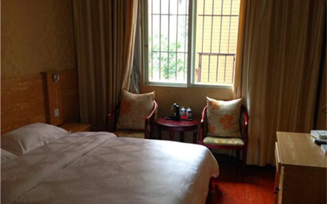 Luzhou Hongyu Buisness Hotel