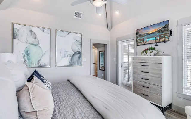 Beached Inn 236 BE