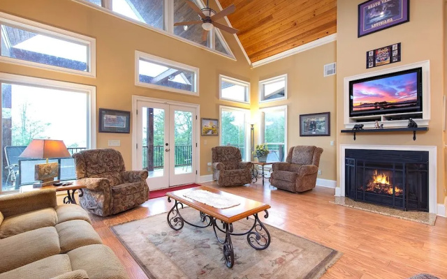 Cajun Spice by Jackson Mountain Rentals