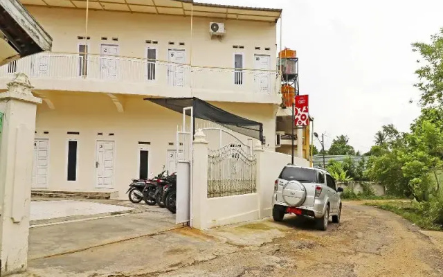 OYO 91129 D'ta Kost Syariah