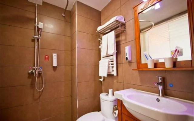 Elan Hotel Korla Passenger Transport Center Branch