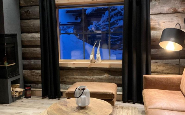 Wilderness Hotel Muotka & Igloos