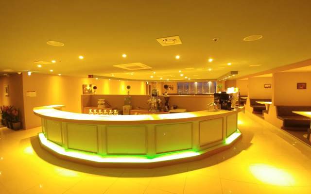 Gangneung Tourist Hotel