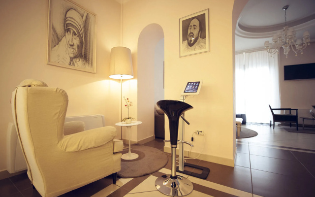 Hotel Fini