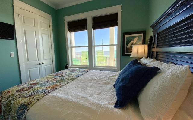 Beachfront Therapy 4 Bedroom Home