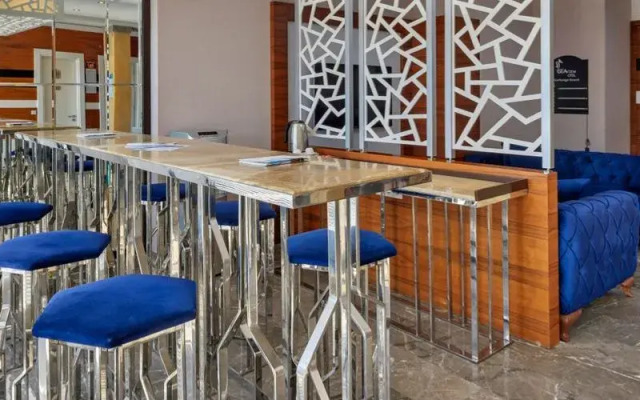 Seaview Hotel