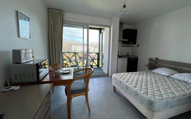 Appartement Cambo-les-Bains, 1 pièce, 2 personnes - FR-1-495-96