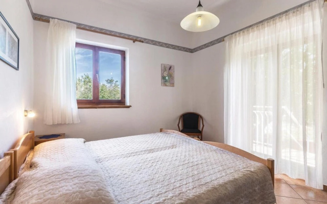 Beautiful Home in Labin With Wifi and 4 Bedrooms