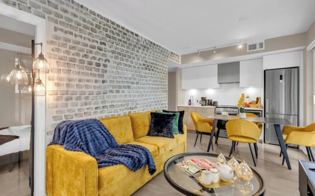 Central Downtown Suites - Near Eaton