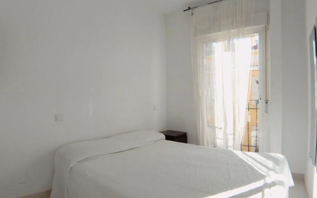 Apartamento de 2 Habitaciones en Puerta del Angel AZ2EXC