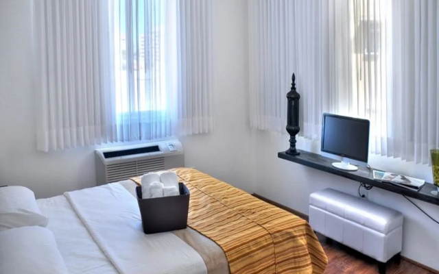 Casa Condado Hotel