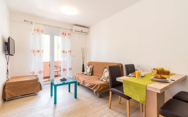 Stunning Home in Premantura With Wifi and 1 Bedrooms