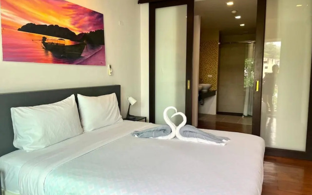 6-37 - 2 Bdr Condo With Balcony and Shared Pool