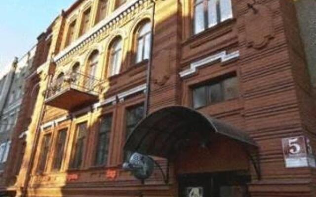 Гостиница Four Rooms Отель Украина, Харьков - отзывы, цены и фото номеров - забронировать гостиницу Four Rooms Отель онлайн вид на фасад