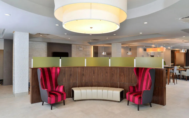 Holiday Inn Express & Suites St. Louis West-O'Fallon