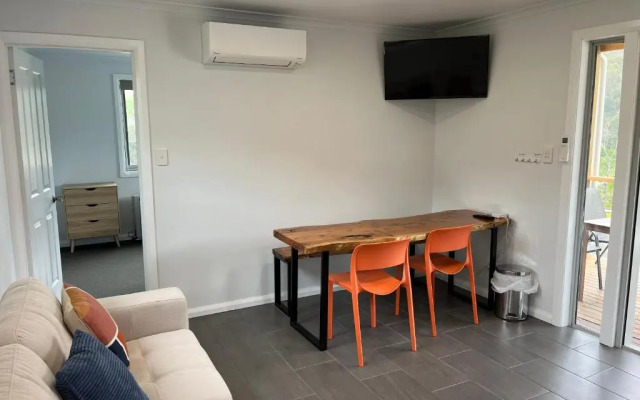 Derby Digs Cabin