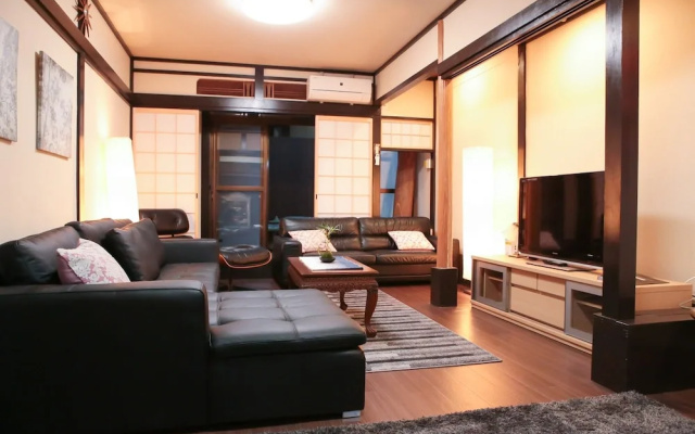 Sanjo Kyonoya