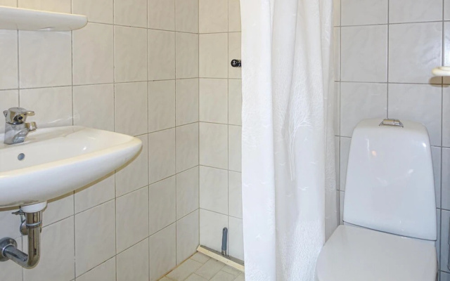Beautiful Apartment in Allinge With 1 Bedrooms and Wifi