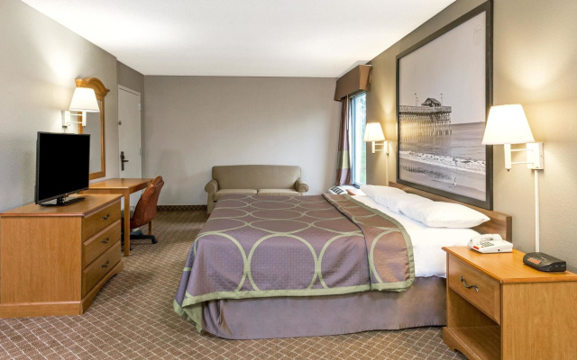 Super 8 by Wyndham, Orangeburg
