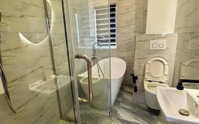 EFFAZ Apartment