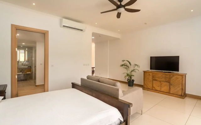 Royale Suites by Arc Royale Luxury Apts