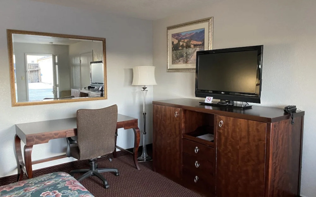 Travelodge By Wyndham Farmington Hwy 64