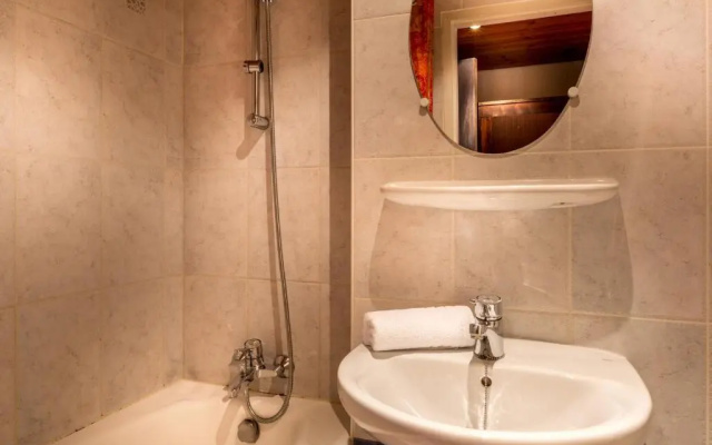 Appartement Val-d'Isère, 4 pièces, 10 personnes - FR-1-519-14