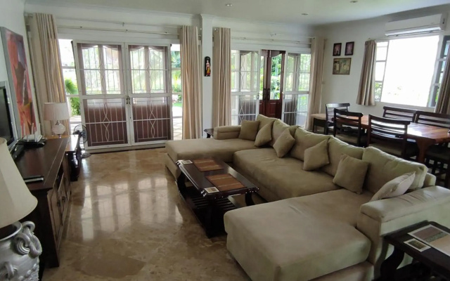 Laguna Villa 2