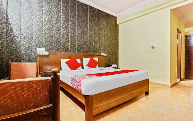 OYO 29077 Hotel Ratandeep