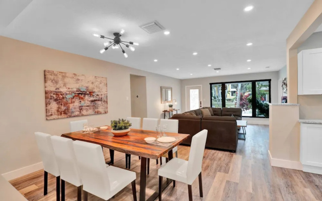 Trendy Renovated 4 BR  Home with POOL