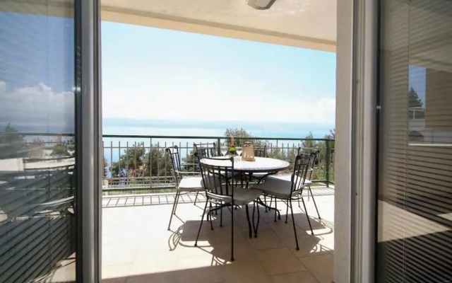 Mimice Bay Apartments