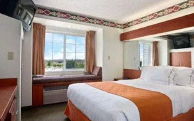 Microtel Inn and Suites Pueblo