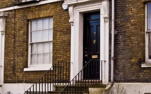 No 7 Priory Guest House