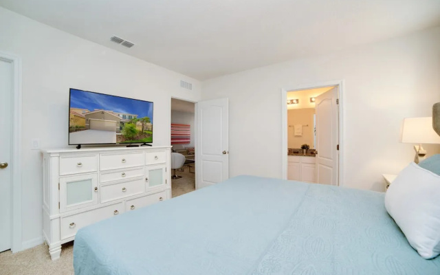 5 Bdrm Solterra New Home
