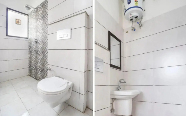 Hotel Red Ark by OYO Rooms