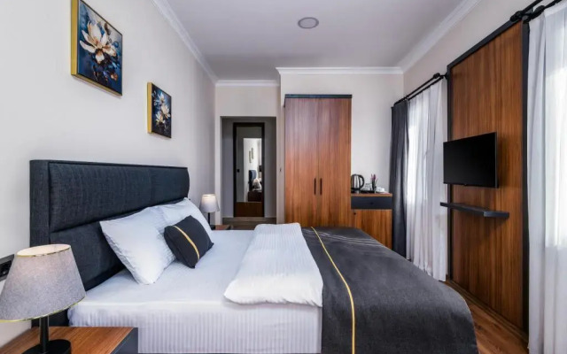 Sh Hotel Business