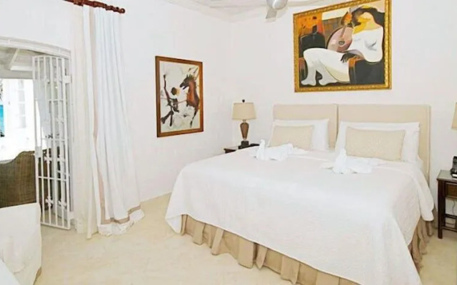 Emerald Beach 4 - Villa Plumbago