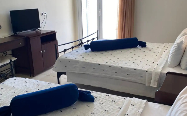 Zeus Paradise Hotel