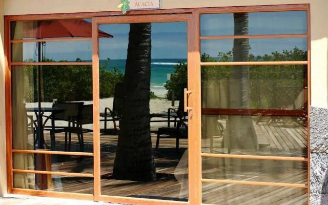 Red Mangrove Isabela Lodge