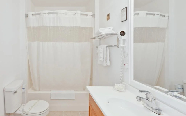 Hempstead Country Inn & Suites