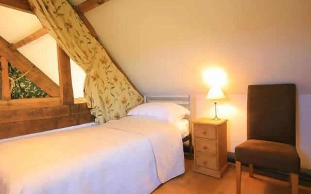 Calcot Peak Barn, CIRENCESTER
