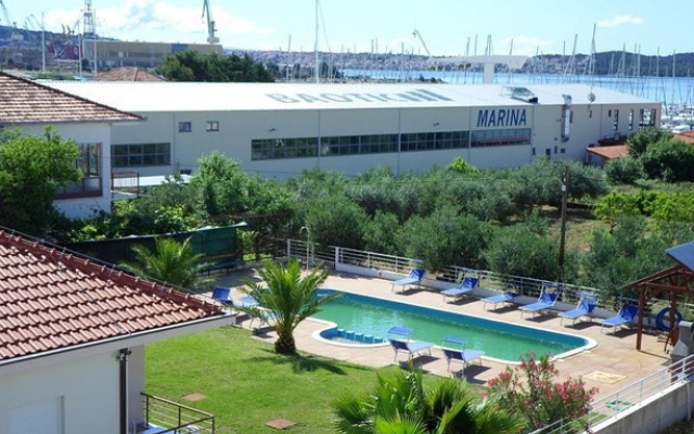 Apartments Porto Samaria