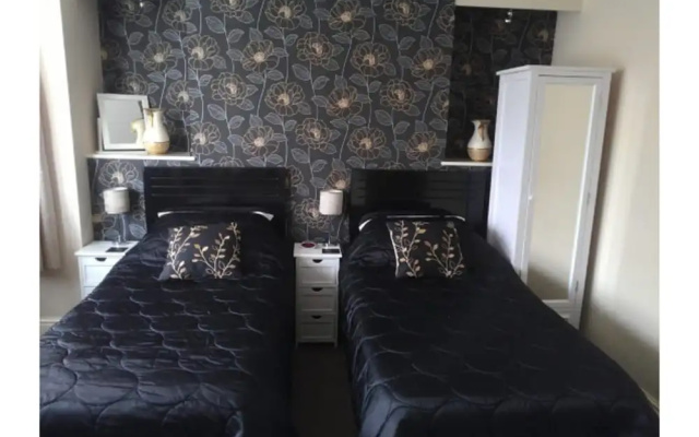 Grove Guest House