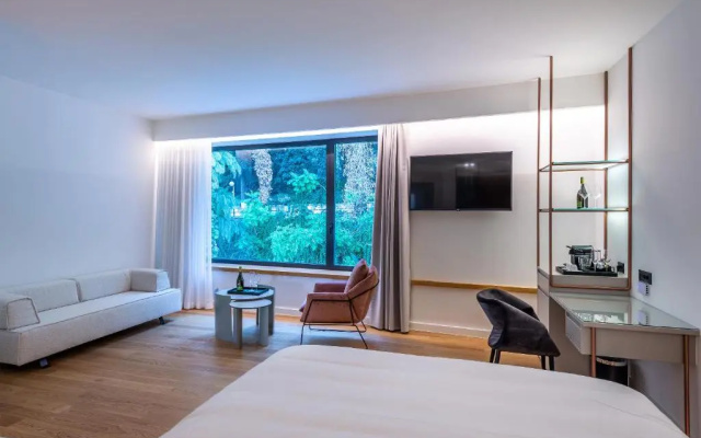 Amario Suites Hotel
